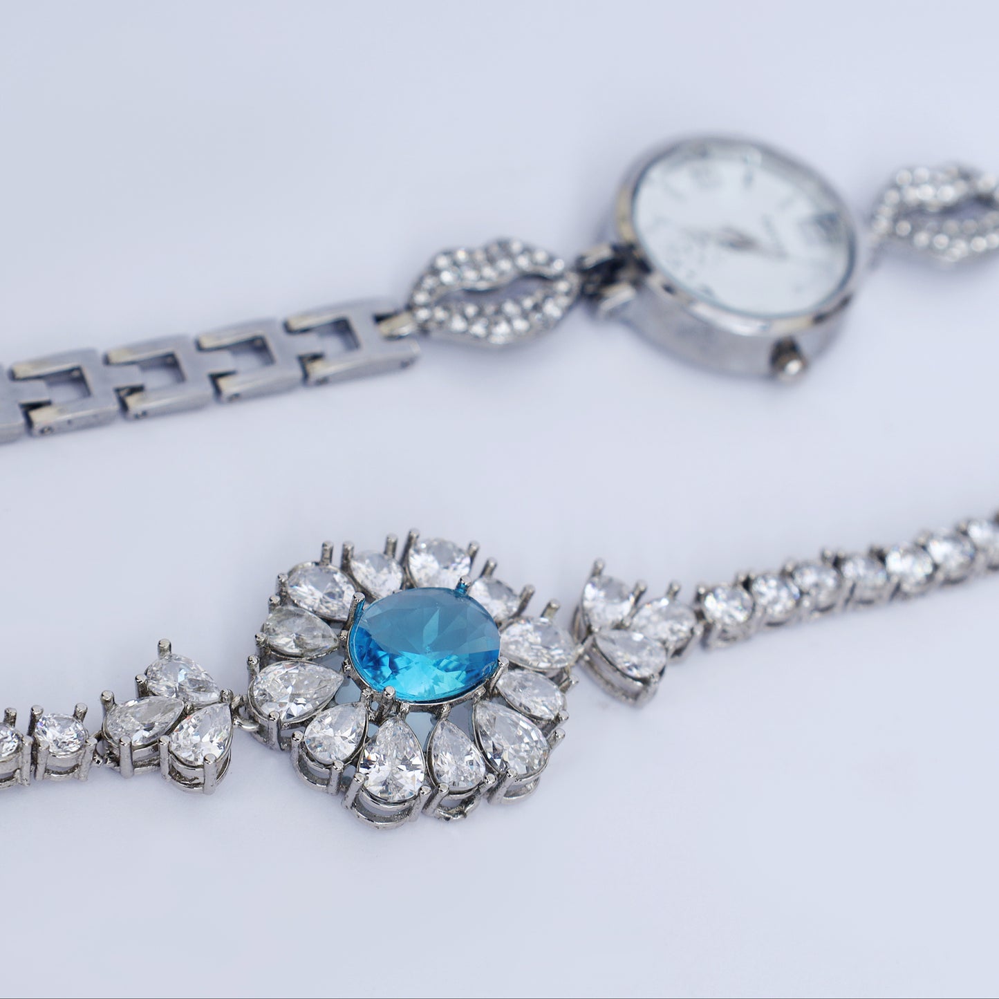 Flower Shape Adjustable Zircon Bracelet in Aqua Color