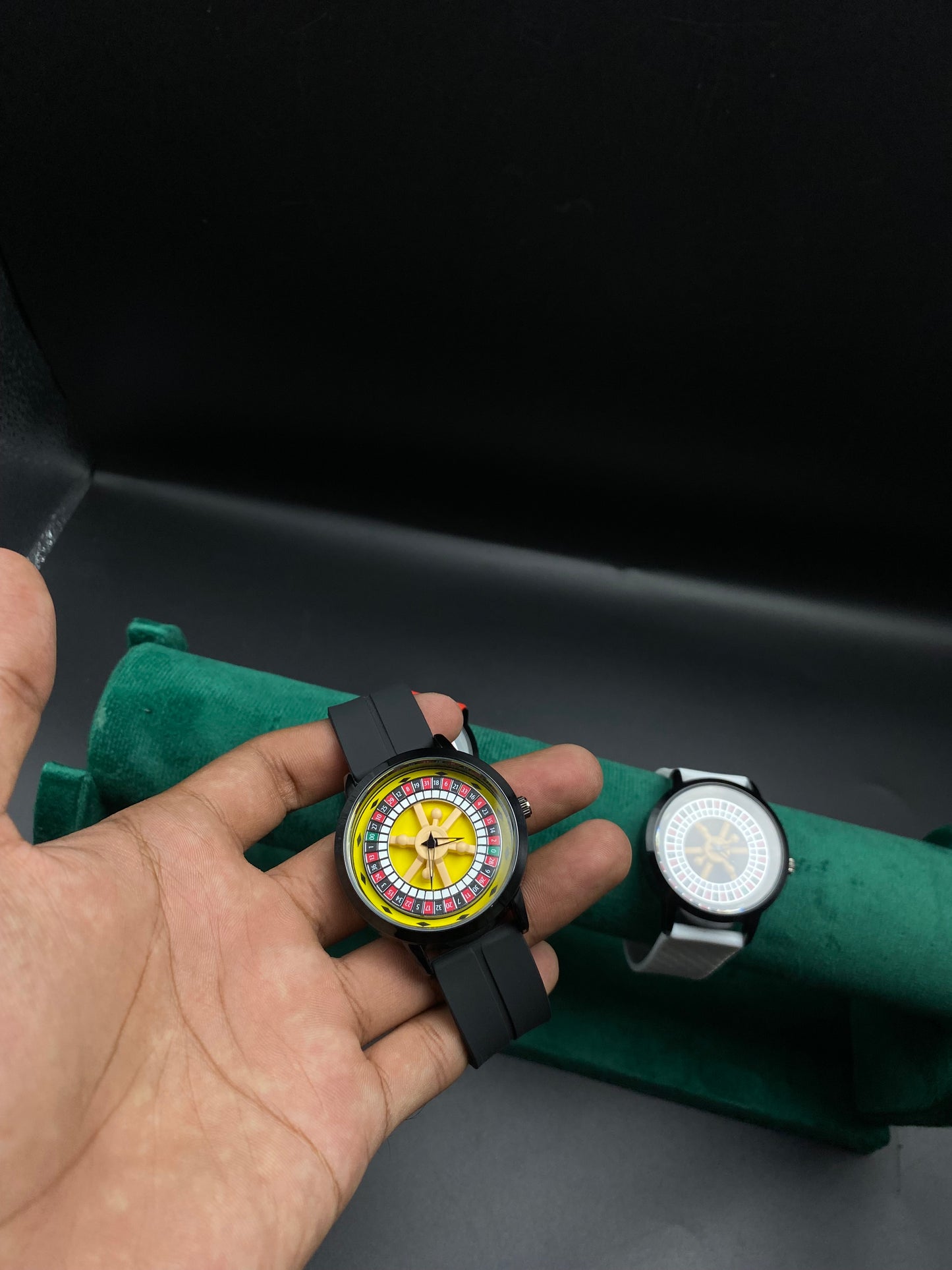 Minimalist Timepiece Rotating Bezel Edition