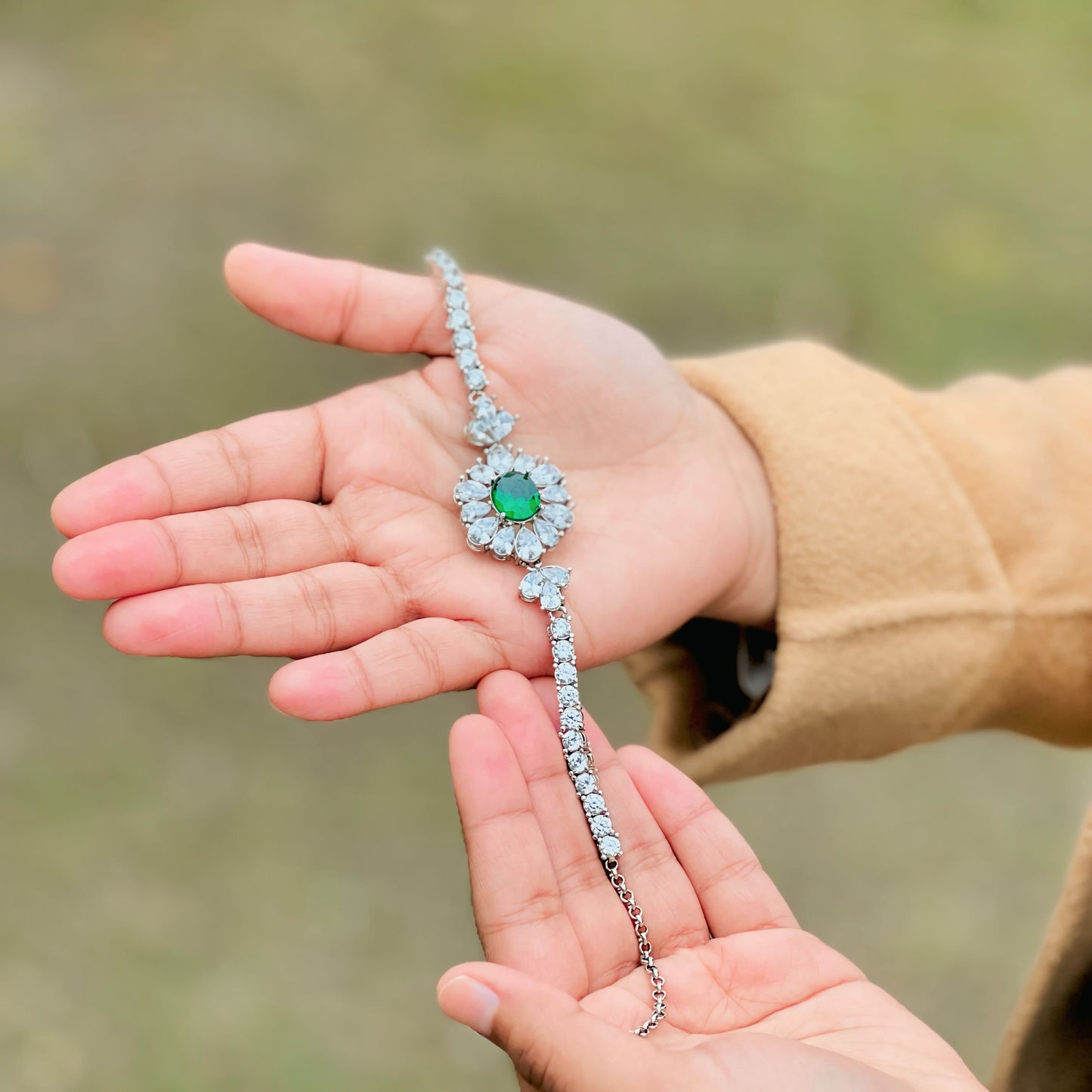 Flower Shape Adjustable Zircon Bracelet in Green Color