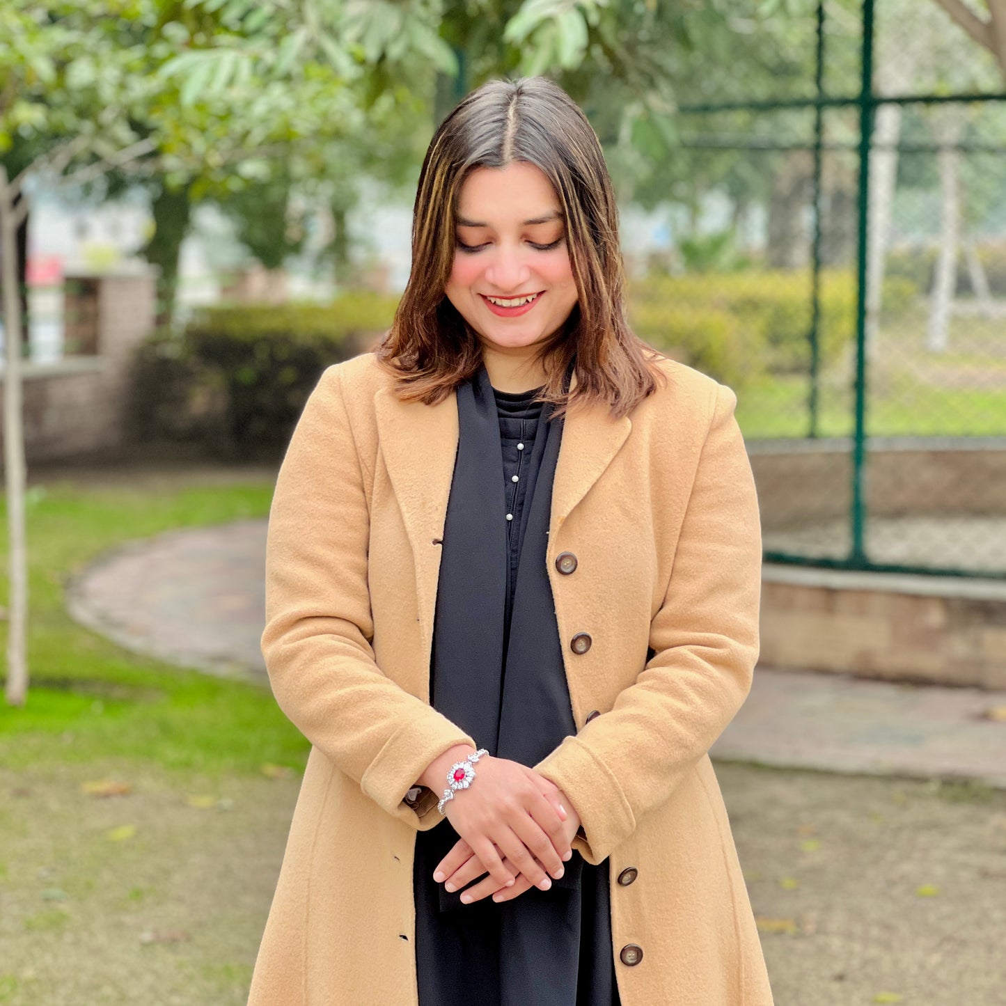 Flower Shape Adjustable Zircon Bracelet in Red Color
