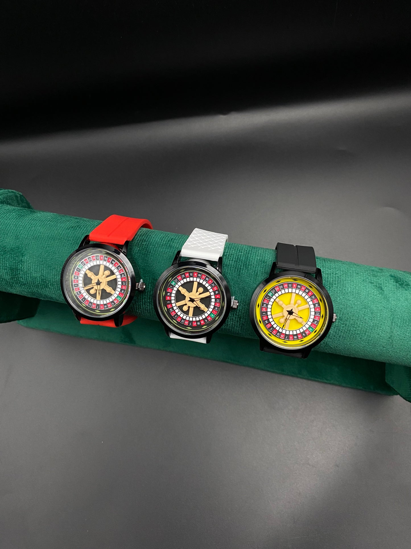 Minimalist Timepiece Rotating Bezel Edition