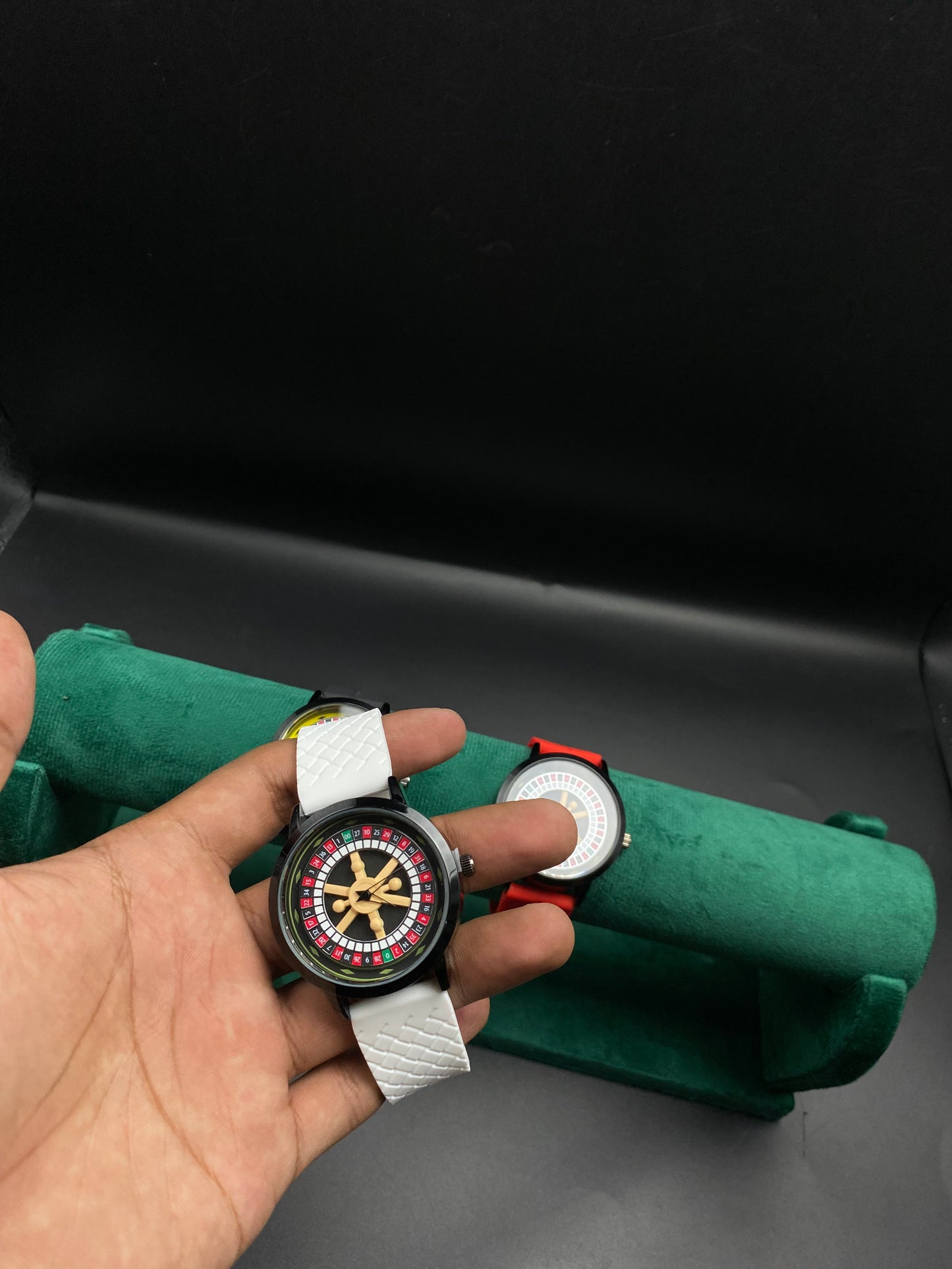 Minimalist Timepiece Rotating Bezel Edition