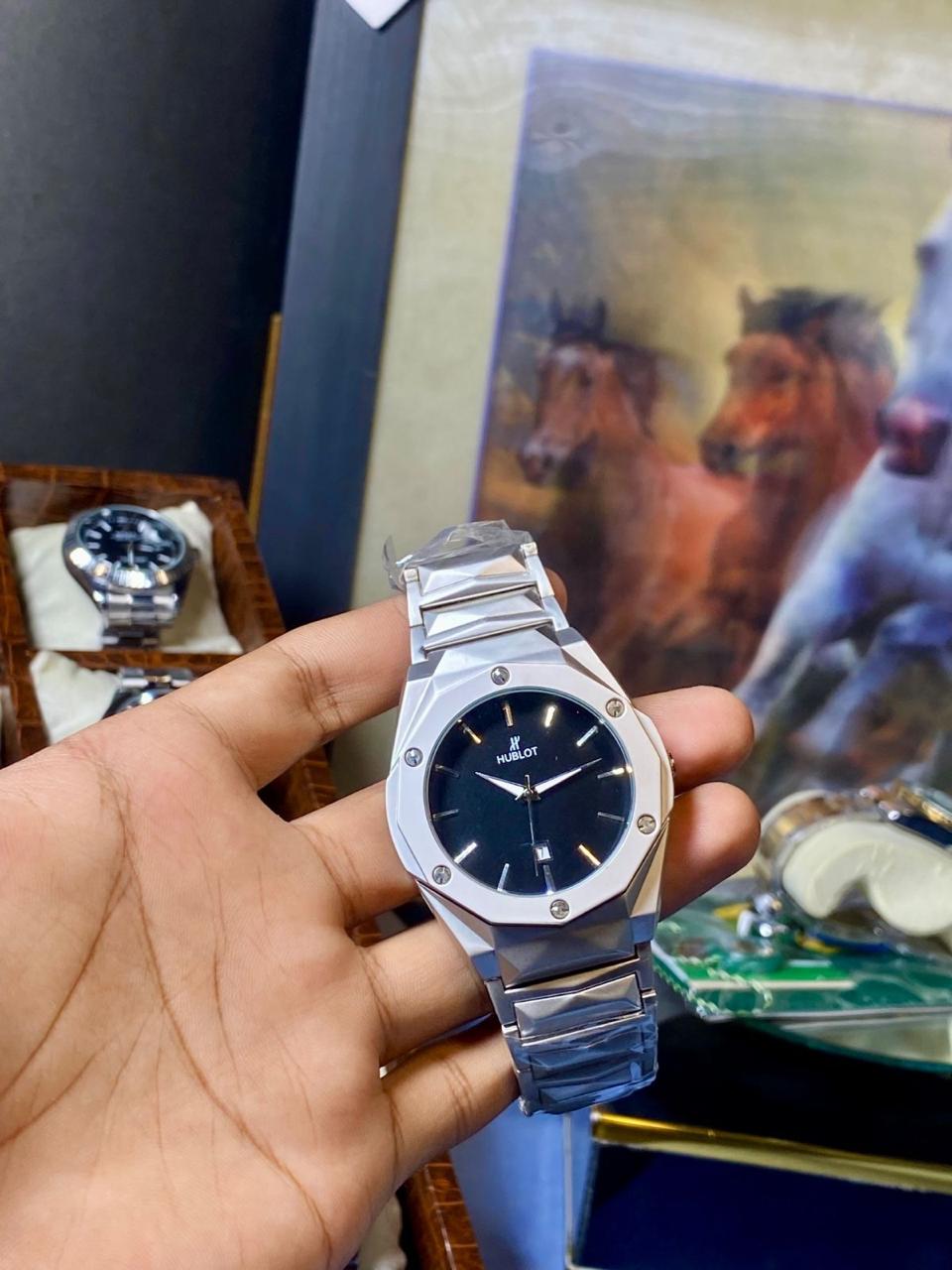 Heavyweight Bold Edition 175g Premium Watch