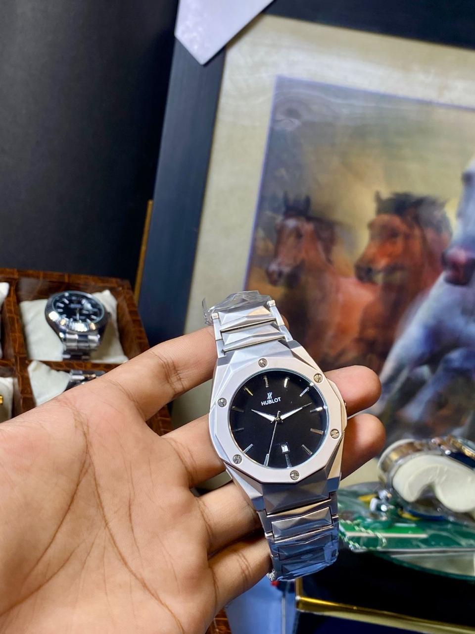 Heavyweight Bold Edition 175g Premium Watch